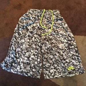 NIKE SB SHORTS W POCKETS